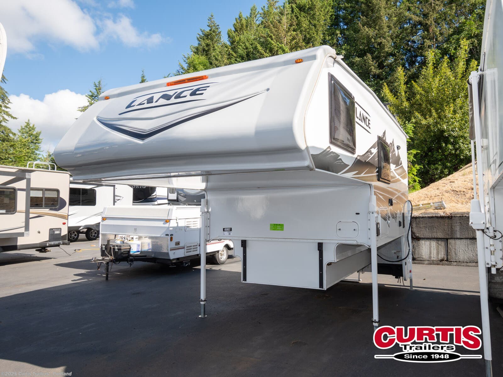 Used 2022 Lance 960 available in Portland, Oregon