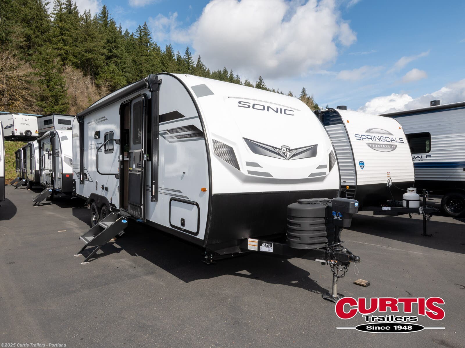 New 2025 Venture RV Sonic 220vbh available in Portland, Oregon