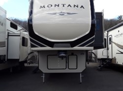 New 2019 Keystone Montana High Country 305RL available in West Hatfield, Massachusetts
