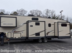 New 2019 Forest River Rockwood Ultra Lite 2892RB available in Clermont, New Jersey