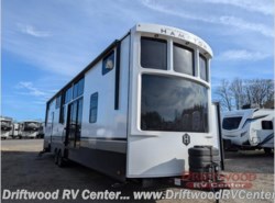 New 2025 CrossRoads Hampton 390PVL available in Clermont, New Jersey