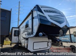 Used 2021 Coachmen Brookstone 310RL available in Clermont, New Jersey