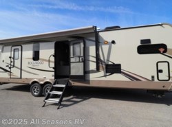 New 2019 Forest River Rockwood Signature Ultra Lite 8335BSS available in Muskegon, Michigan