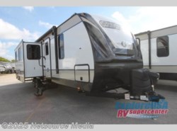 New 2019 Cruiser RV Radiance Ultra Lite 32BH available in Kyle, Texas