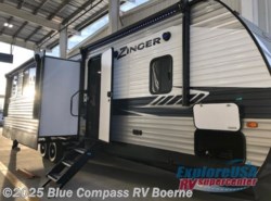 New 2020 CrossRoads Zinger ZR333DB available in Boerne, Texas
