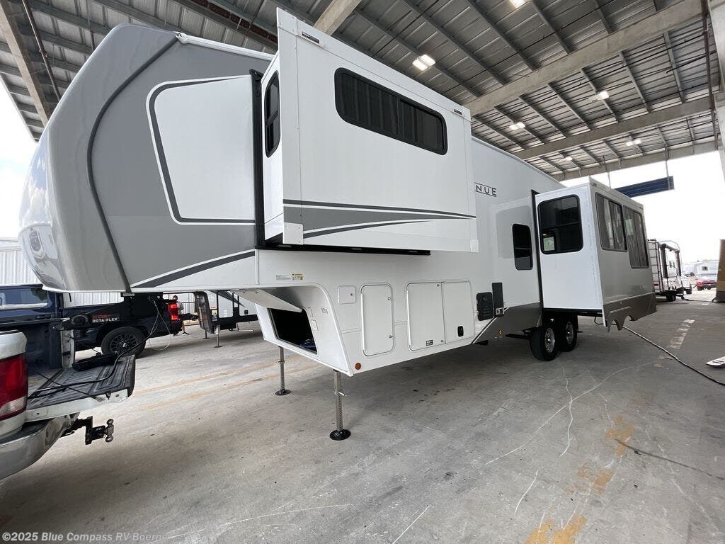 New 2026 Alliance RV Avenue 33RKS available in Boerne, Texas