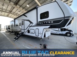 New 2025 Dutchmen Voltage V-Series 3800 available in Boerne, Texas