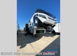 New 2022 Dutchmen Voltage 4225 available in Denton, Texas