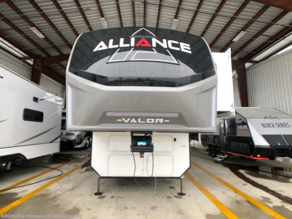 New 2025 Alliance RV Valor 40V13 available in Norman, Oklahoma