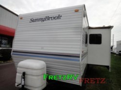 Used 2005 SunnyBrook Solanta 3310 available in Souderton, Pennsylvania