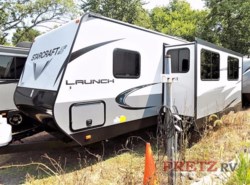 New 2018 Starcraft Launch Outfitter 27BHU available in Souderton, Pennsylvania