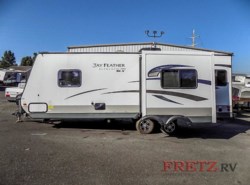 Used 2015 Jayco Jay Feather SLX 23RLSW available in Souderton, Pennsylvania