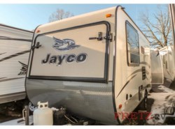 Used 2015 Jayco Jay Feather SLX 16XRB available in Souderton, Pennsylvania