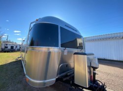 Used 2017 Airstream International Signature 27FB available in Souderton, Pennsylvania