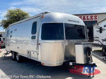 Used 2023 Airstream Flying Cloud 25FB available in Cleburne, Texas