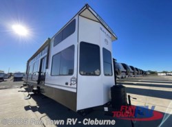 New 2025 Forest River Salem Grand Villa 44VIEW available in Cleburne, Texas