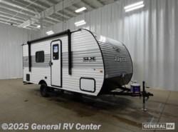 New 2026 Jayco Flight 170FQ available in Brownstown Township, Michigan