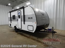 New 2026 Jayco Jay Flight SLX 170FQ available in Wixom, Michigan