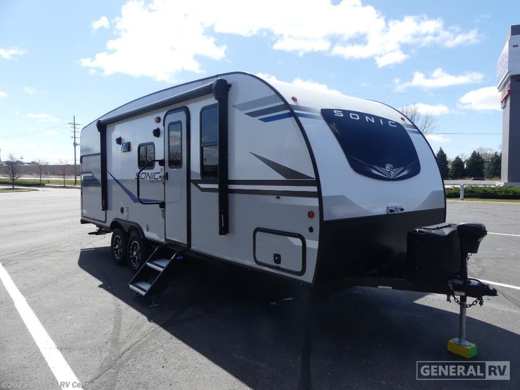 Used 2022 Venture RV Sonic 220VRB-1SLD available in Wixom, Michigan