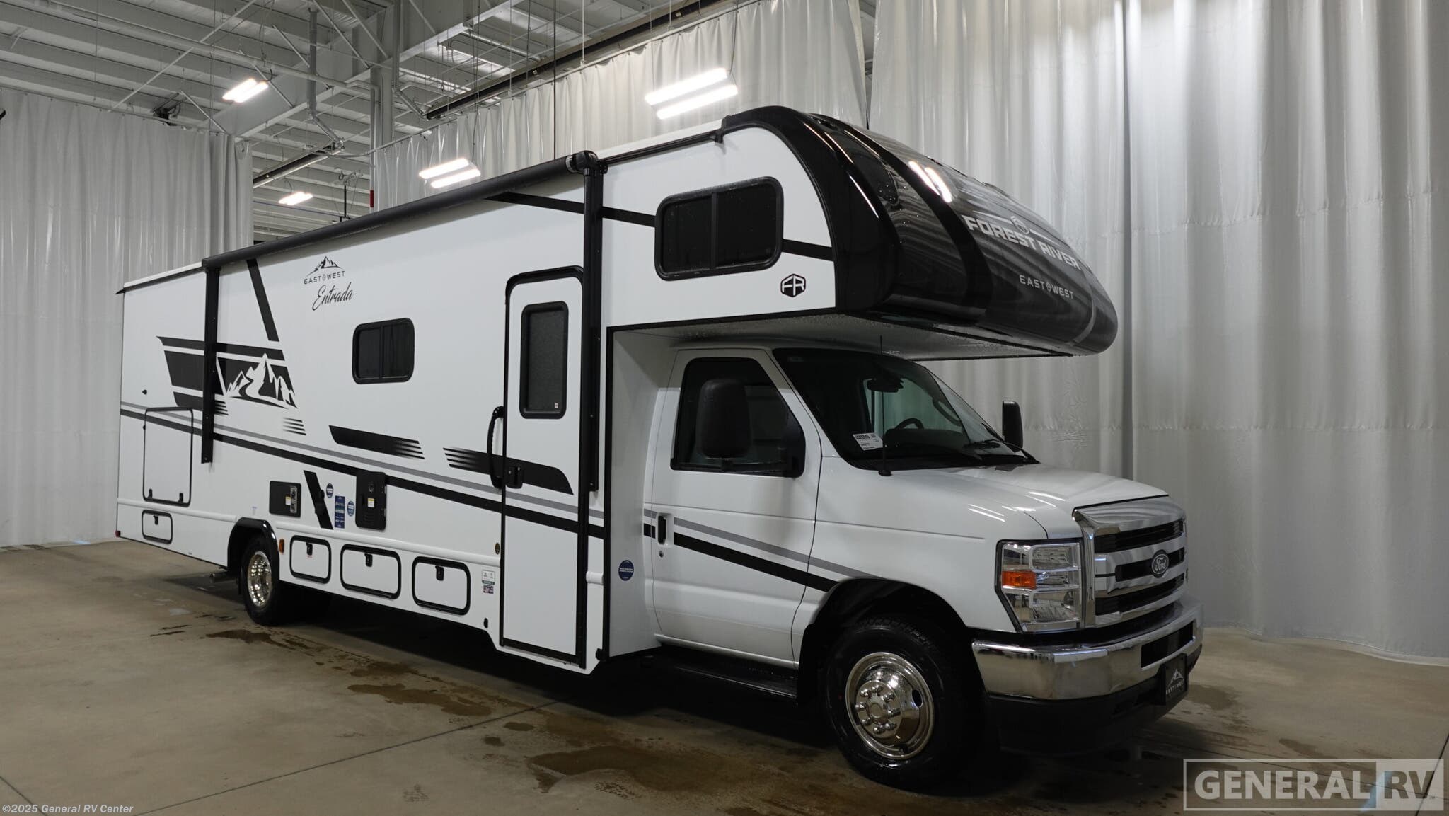 New 2026 East to West Entrada 2950OK available in Wixom, Michigan