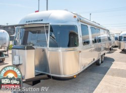 New 2020 Airstream Classic 30RB available in Eugene, Oregon