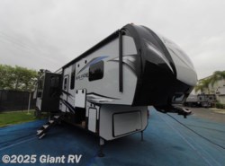 New 2020 Keystone Avalanche available in Colton, California