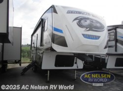 New 2019 Forest River Cherokee Arctic Wolf 255DRL4 available in Omaha, Nebraska