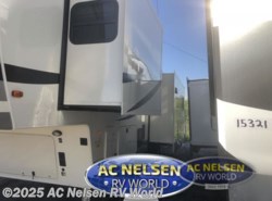New 2020 Palomino Columbus Compass 298RLC available in Omaha, Nebraska