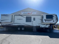 New 2017 Heartland Bighorn BH 3750 FL available in Milford, Delaware