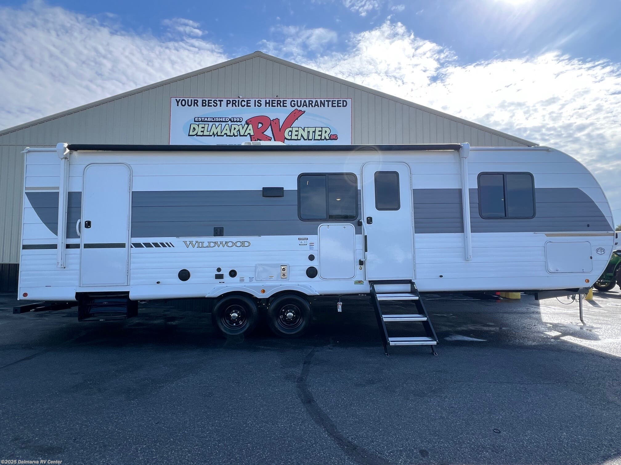 New 2025 Forest River Wildwood 26DBUD available in Milford, Delaware