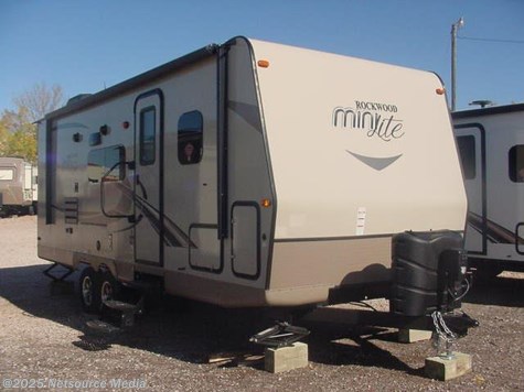 2019 Forest River Rockwood Mini Lite 2504S Front Living Room w/Bunkbeds