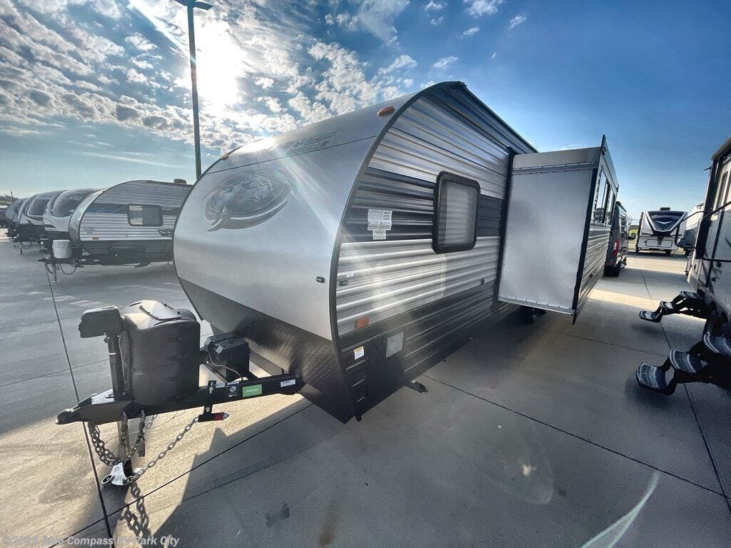 Used 2022 Forest River Cherokee Grey Wolf 26DBH available in Park City, Kansas