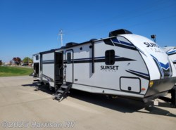 New 2021 CrossRoads Sunset Trail 331BH available in Jefferson, Iowa