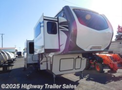 New 2018 Keystone Montana 3730FL available in Salem, Oregon