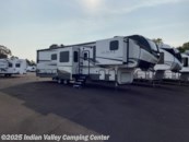 2021 Keystone Alpine 3790FK