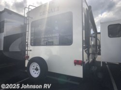 Used 2015 Dutchmen Denali Fifth Wheel 262RLX available in Sandy, Oregon