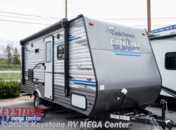 New 2020 Coachmen Catalina Summit 172FQ available in Greencastle, Pennsylvania