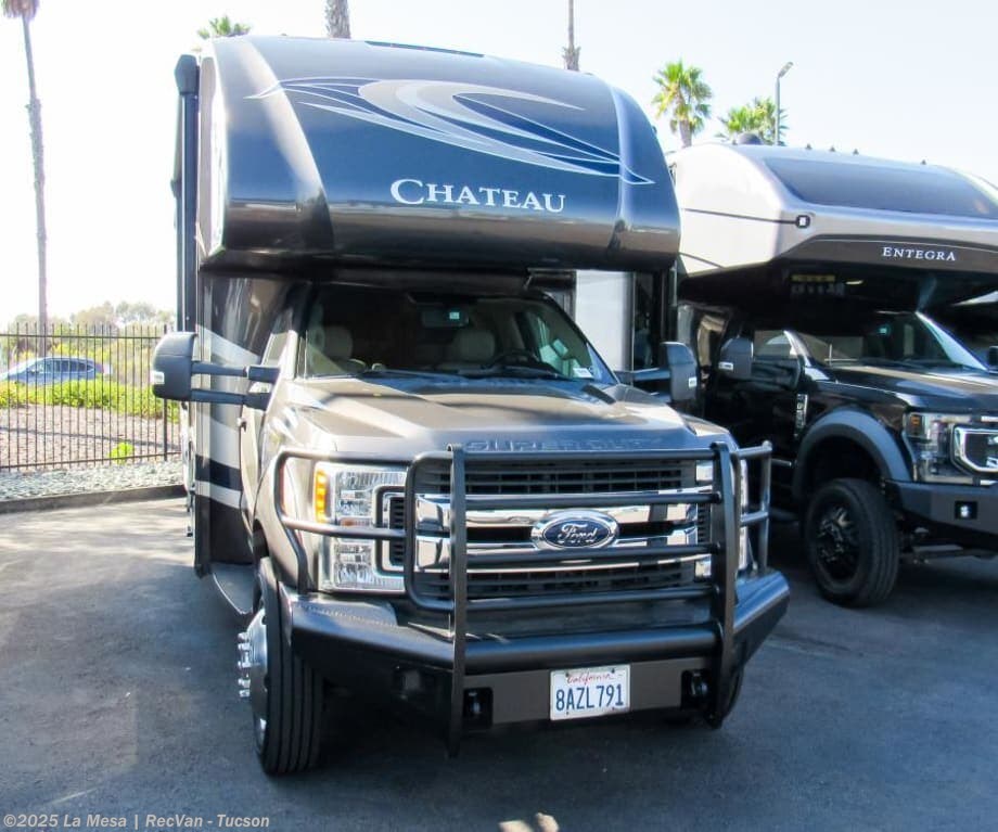 Used 2018 Thor Motor Coach Chateau M-35SF available in Tucson, Arizona