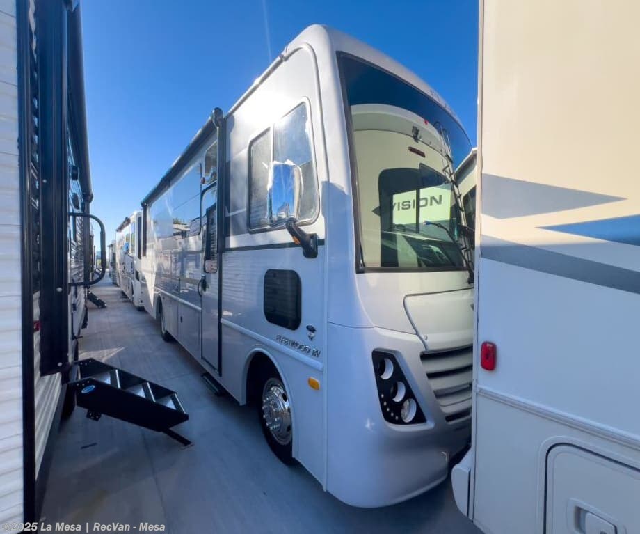 New 2026 Fleetwood Flair 29M available in Mesa, Arizona