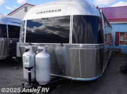 New 2019 Airstream Classic 30RB available in Duncansville, Pennsylvania