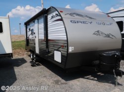Used 2015 Forest River Grey Wolf 23BD available in Duncansville, Pennsylvania