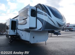 New 2022 Grand Design Solitude 380FL-R available in Duncansville, Pennsylvania