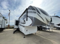 New 2022 Grand Design Solitude 375RES-R available in Fort Worth, Texas