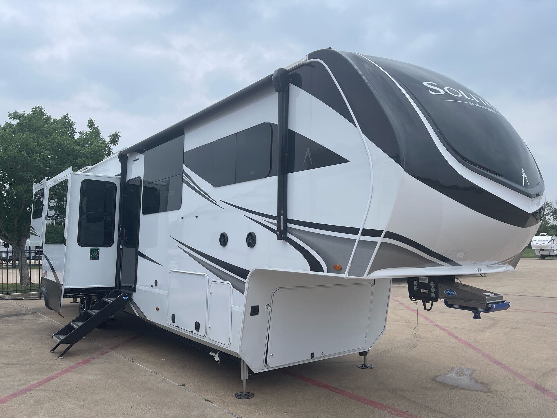 New 2025 Grand Design Solitude 376RD available in Fort Worth, Texas
