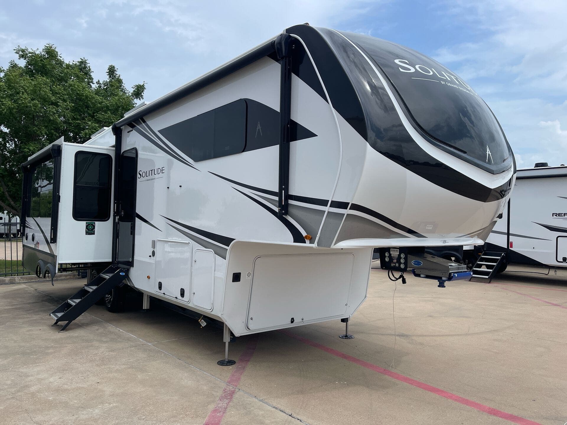 New 2025 Grand Design Solitude 310GK available in Fort Worth, Texas