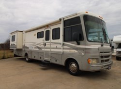 Used 2000 Fleetwood Pace Arrow 35N available in Corinth, Texas