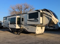 New 2020 Grand Design Solitude 380FL-R available in Corinth, Texas