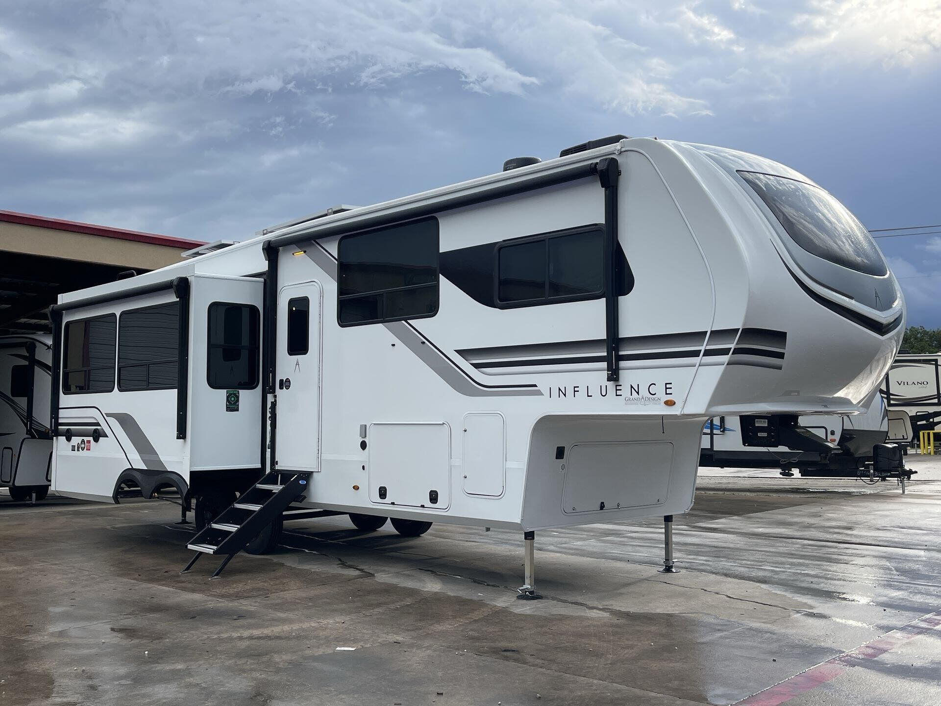 New 2025 Grand Design Influence 2903RL available in Corinth, Texas