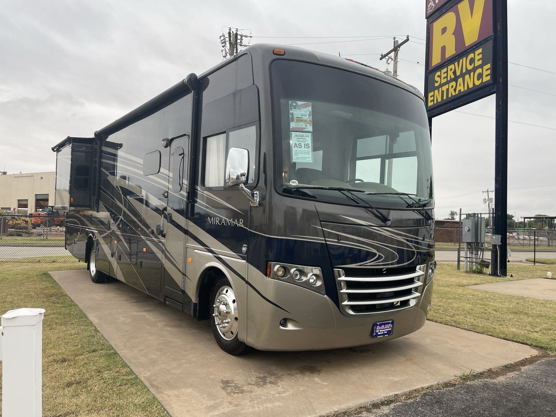 Used 2015 Thor MIRAMAR 34.1 available in Oklahoma City, Oklahoma