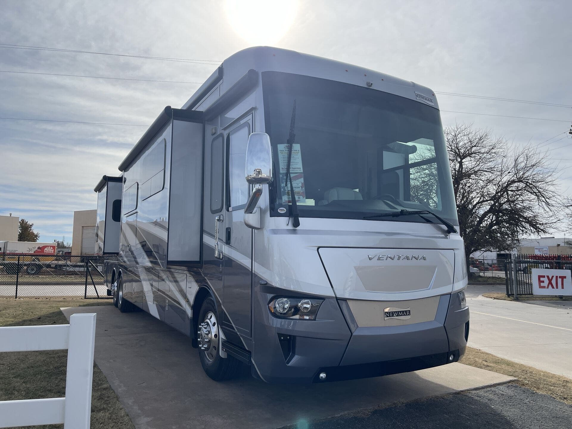 Used 2022 Newmar Ventana 4369 available in Oklahoma City, Oklahoma